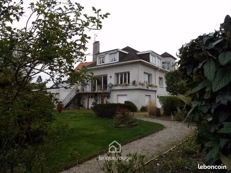 maison 5 pièces 258 m²