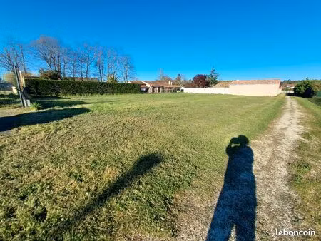 terrain à batir viabilisé proche pharmacie