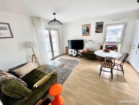 appartement 3 pièces 67 m²