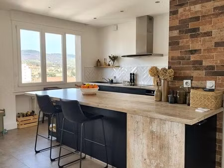 appartement traversant – 90 m² – terrasse – vue dégagée – garage