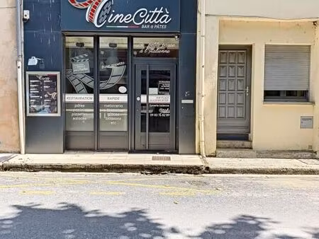 local commercial 68 m²