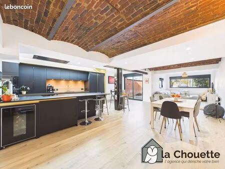 maison 6 pièces 202 m²