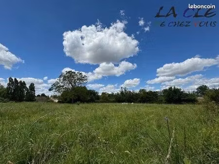 terrain 2354 m² béceleuf