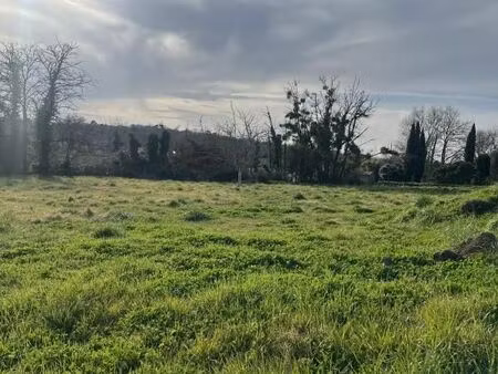 terrain 843 m² soulignac