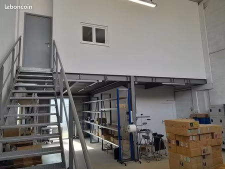 local 240 m² anglet