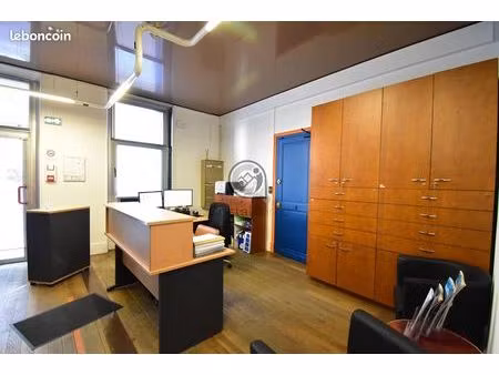 local 124 m² domène