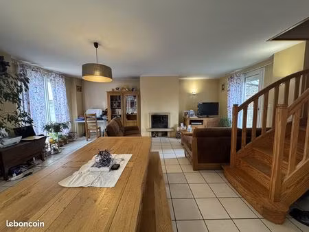 maison 4 pièces 130 m²