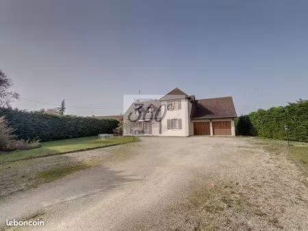 maison 5 pièces 150 m²