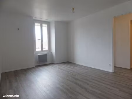 ⭐ mazamet – t2 de 45 70 m²  lumineux et rénové⭐