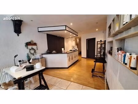 head spa/institut de beauté