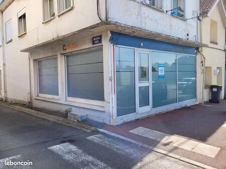 local commercial 70 m²