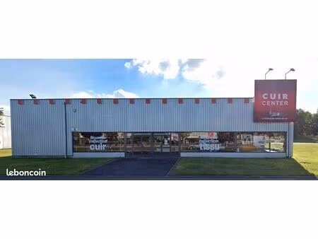 local commercial 950 m²