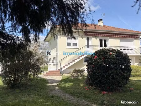 maison 6 pièces 130 m²