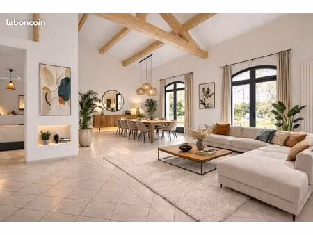 maison de caractère au calme avec piscine