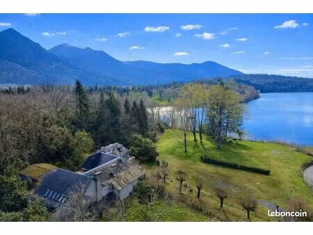 propriété 1 pièce 900 m²