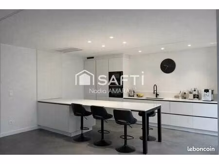 loft/atelier/surface 10 pièces 191 m²