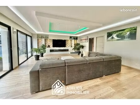 maison 6 pièces 174 m²
