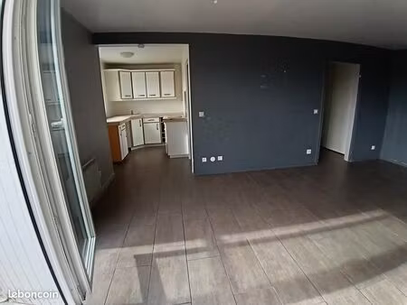 appartement 3pièces 59.9m²