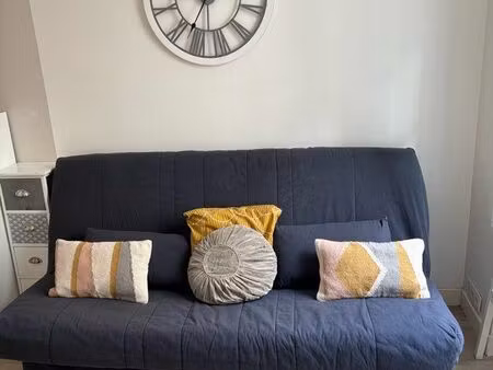 studio à louer proche remblai et port