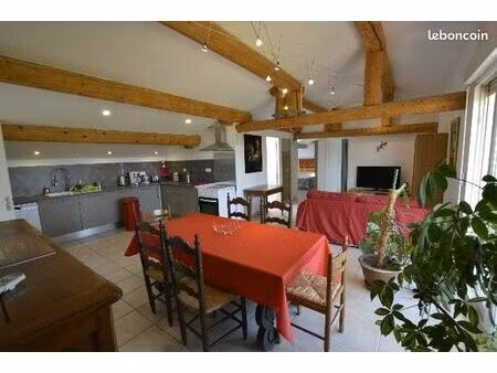 bel appart t3 meublé tout confort à la campagne