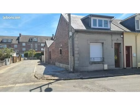 maison de ville à eu 3chs