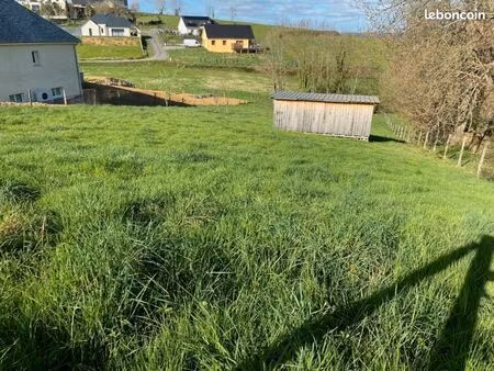 terrain 1 805 m² layrisse