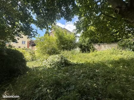 terrain 602 m² mont-saint-aignan