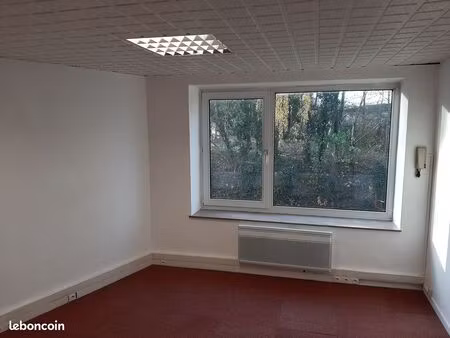 bureau indépendant de 18m² à villeneuve d'ascq