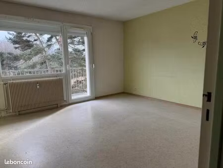 appartement 3 pièces 65 m²