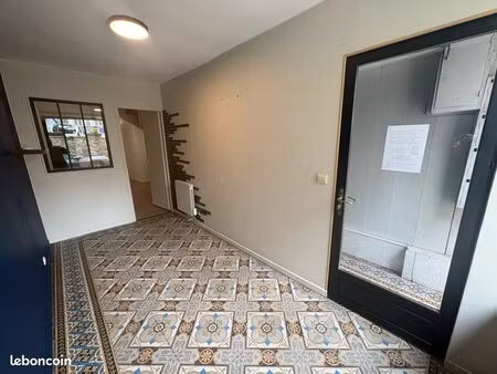 local commercial centre-ville mayenne