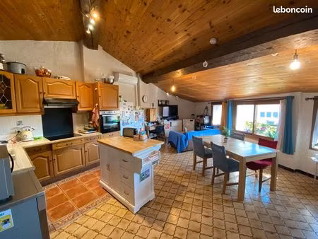 maison de village 90 m² avec garage