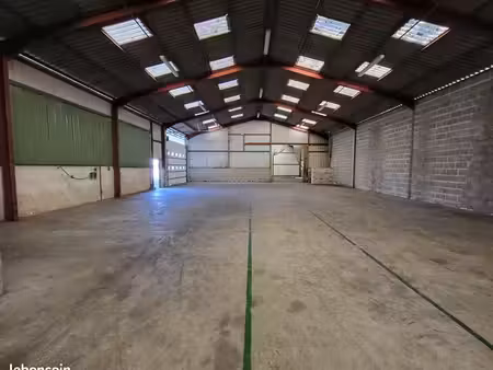 local industriel 1 200 m²