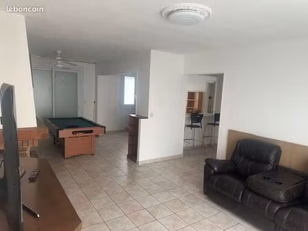 grande maison familiale ou 4 locatifs