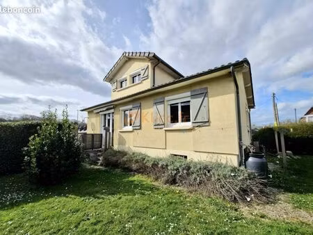 pavillon 5 pièces 90 m²