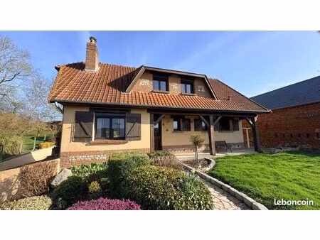 maison de caractère 106 m² – briques & silex – 5 min de eu