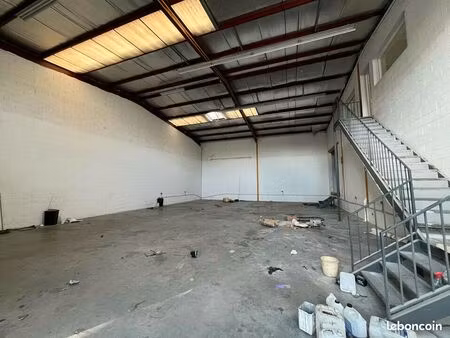 local d'activite 417 m² quincy voisins