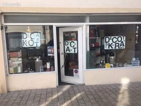 local commercial / vitrine pour artisan