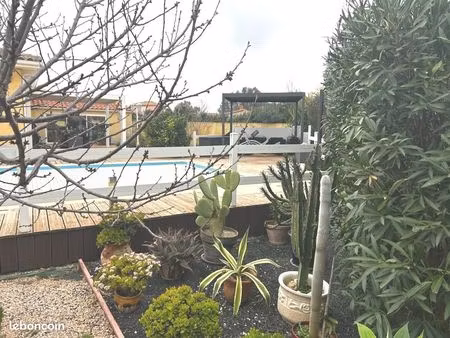 villa 4 pièces 120 m²