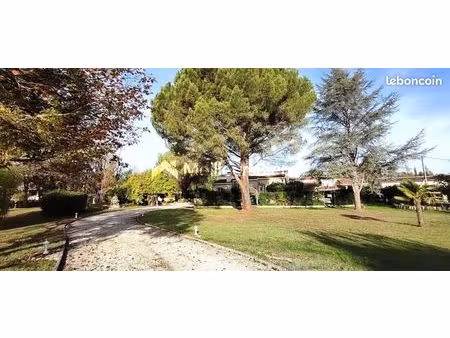 villa 7 pièces 160 m²