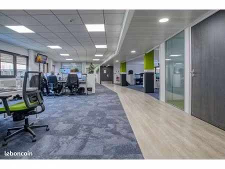 bureau de 80 m² à louer / à vendre – proche gare de melun – 2 places de parking