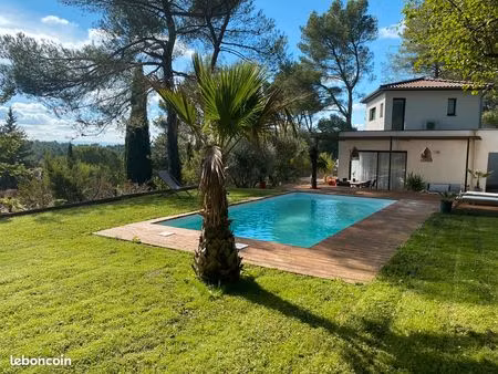 maison rénovée avec vue exceptionnelle – pernes-les-fontaines