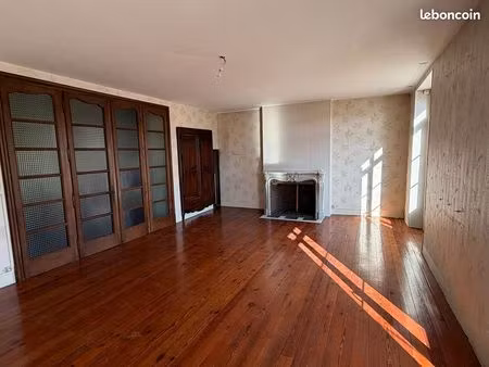 immeuble 8 pièces 168 m²