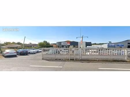 local avec ponts roulants