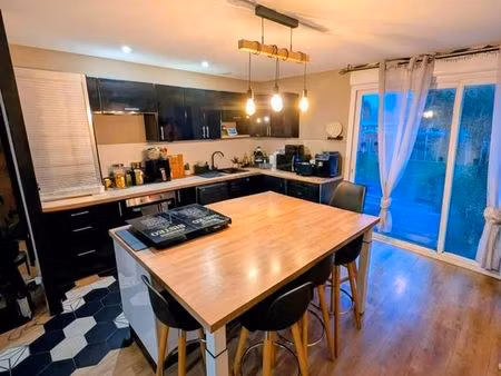 pavillon individuel 137m2- 4 chambres- proche villers-bretonneux- gare- proche autoroute