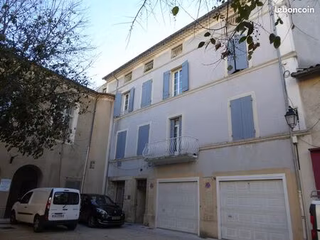 orange proche mairie  f2 40 m2  libre 1er avril 2026  470 /mois