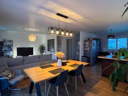 maison rénovée 101 m² – 3 chambres – sous-sol 84 m2