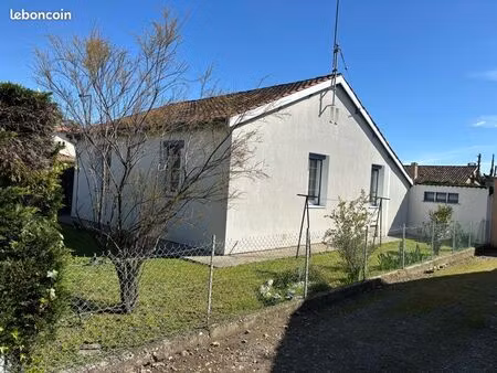 maison individuelle t4  garage + parkings et jardin