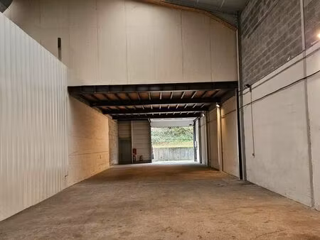 local atelier / entrepôt / stockage 150 à 220 m2 - grande hauteur