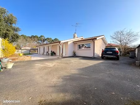 maison traversante 125 m2 plain pied 4 ch - 2 wc - 2 sdb - terrain 636m2 avec piscine chau