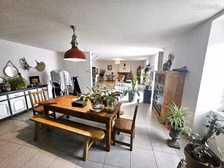 maison 10 pièces 200 m²